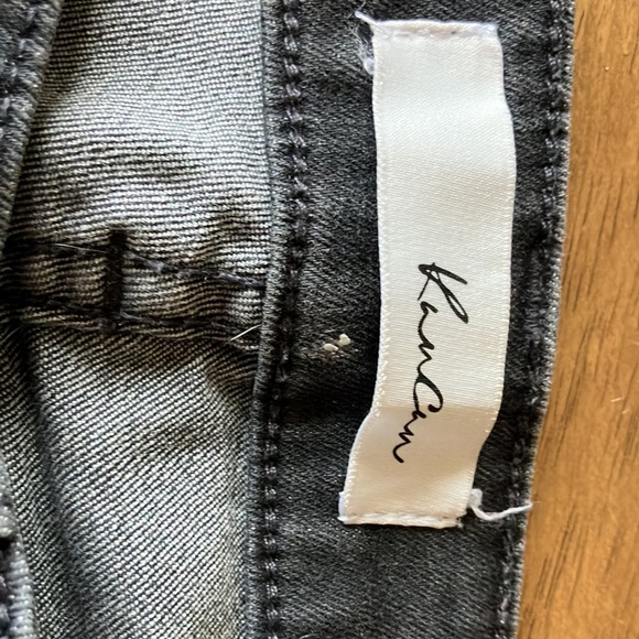 Womens capris - Picture 2 of 4